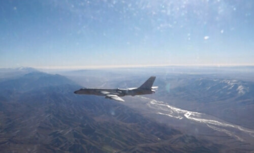 提气！轰-6K飞行员谈绕岛巡航：谁还不在自家院子里转一转