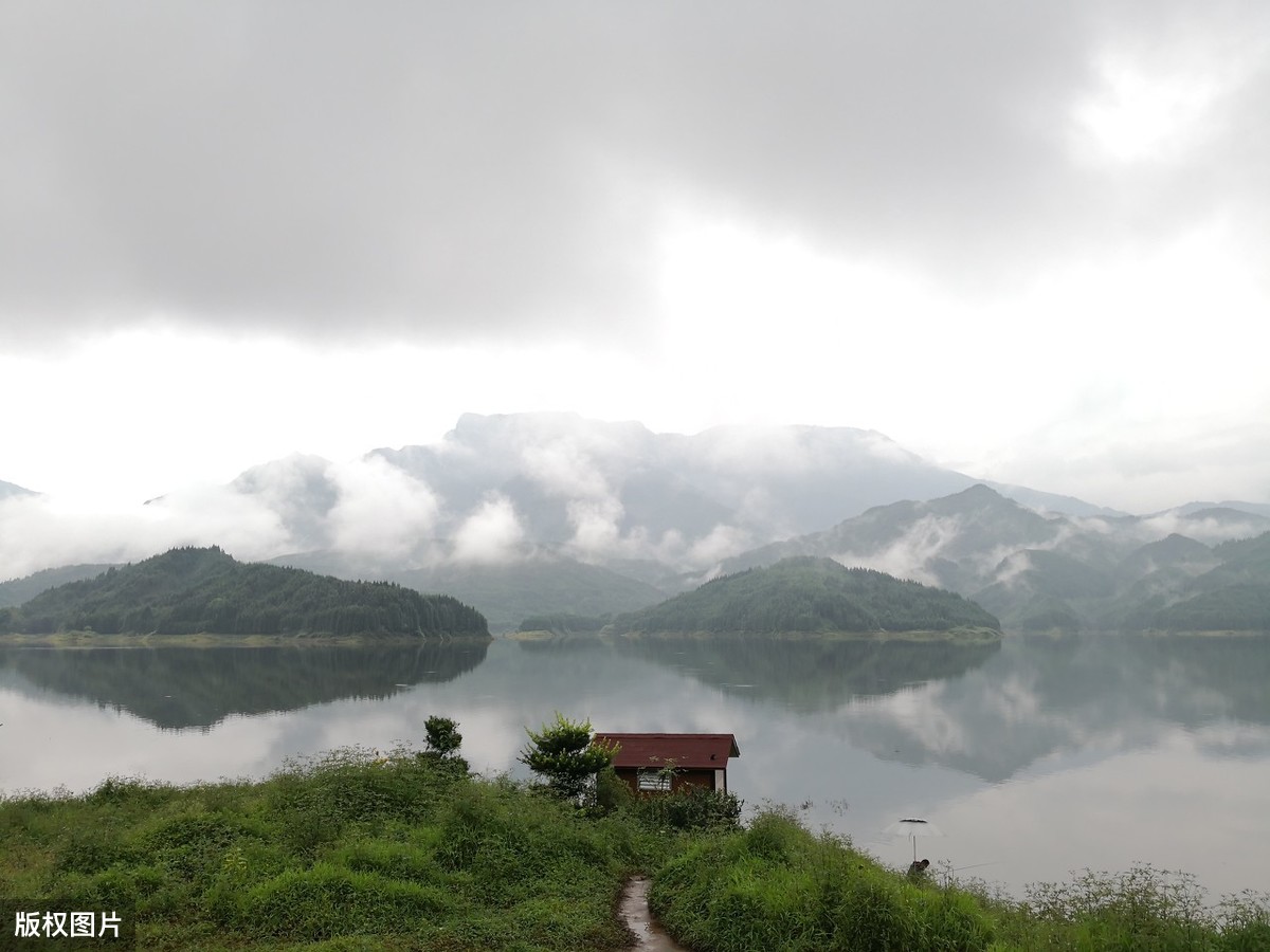 关于乡村的诗句有哪些（乡村诗句大全唯美）