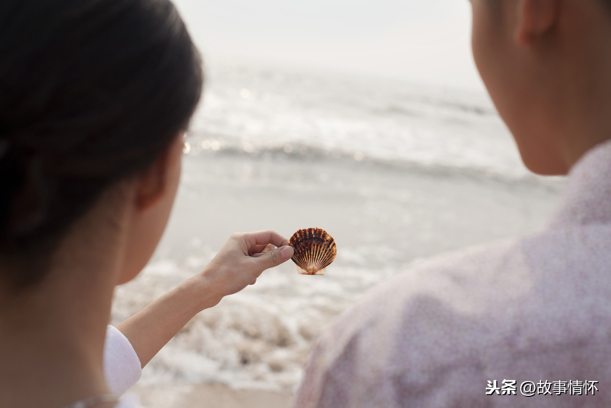 刚去世亲人伤感的句子（思念逝去亲人伤感说说）